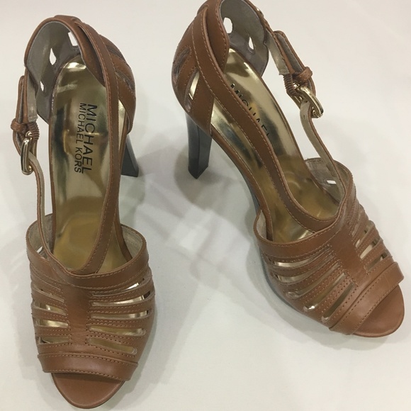 Michale Kors Sandals - Picture 1 of 1